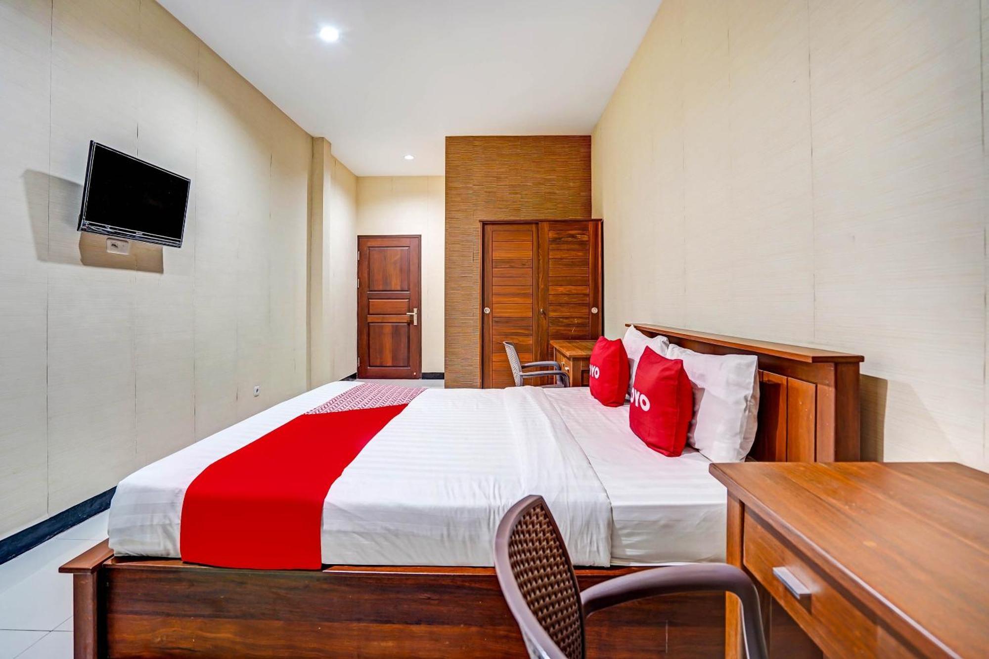 Oyo 90889 Dkb Residence Surabaya Buitenkant foto
